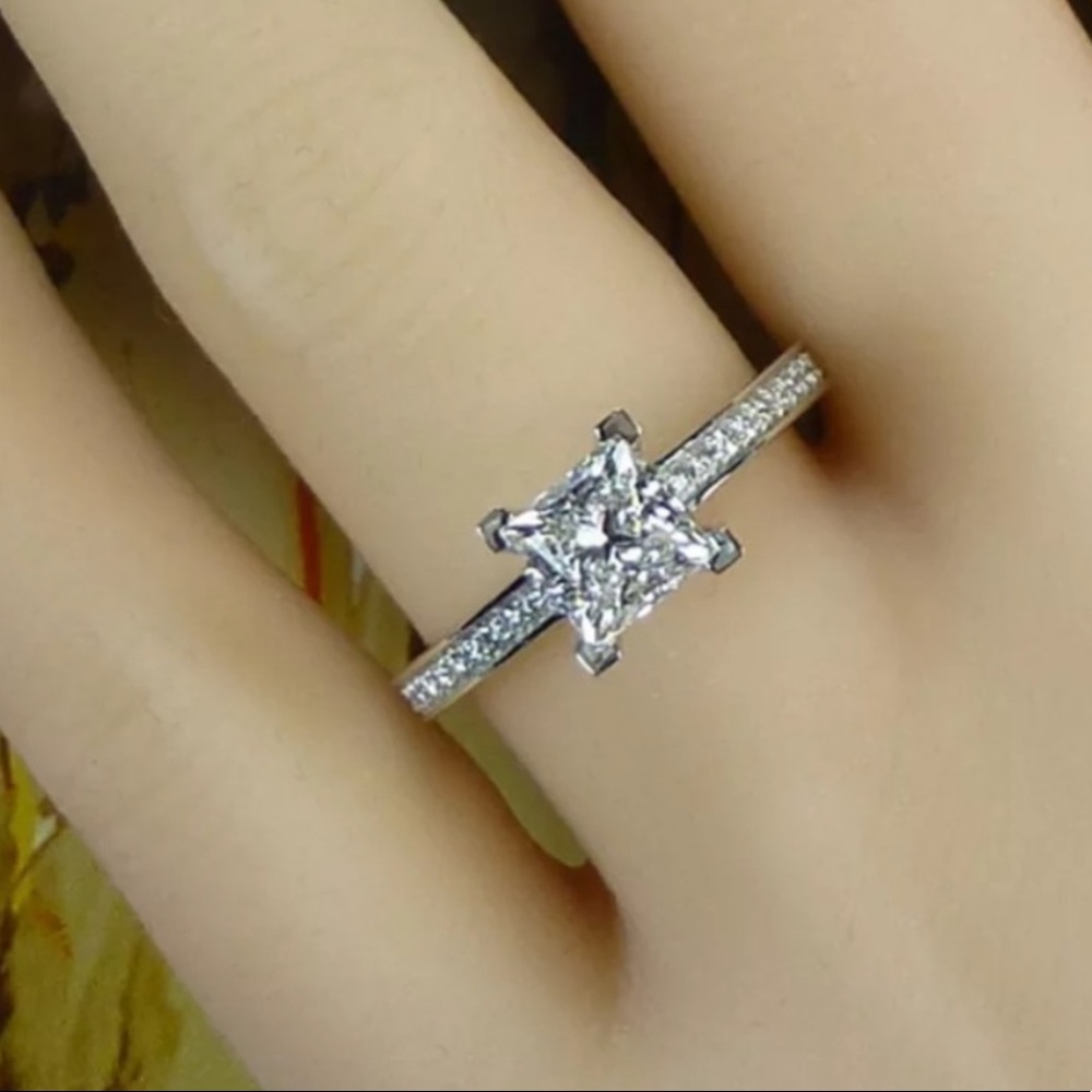 💍925 SILVER SQUARE DIAMOND ENGAGEMENT RING💍 - Picture 4 of 5